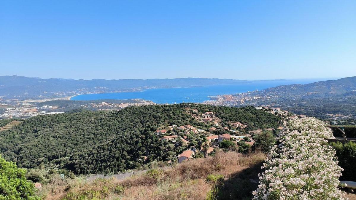 Gites Sassone, Vue Panoramique Sur Ajaccio Et La Mer Alata Eksteriør billede